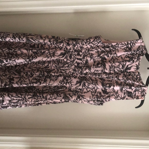 Dress - Picture 5 of 5